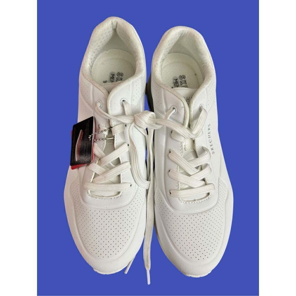 Skechers Memory Foam Wide-Fit Sneakers / SZ: 10 / NWT